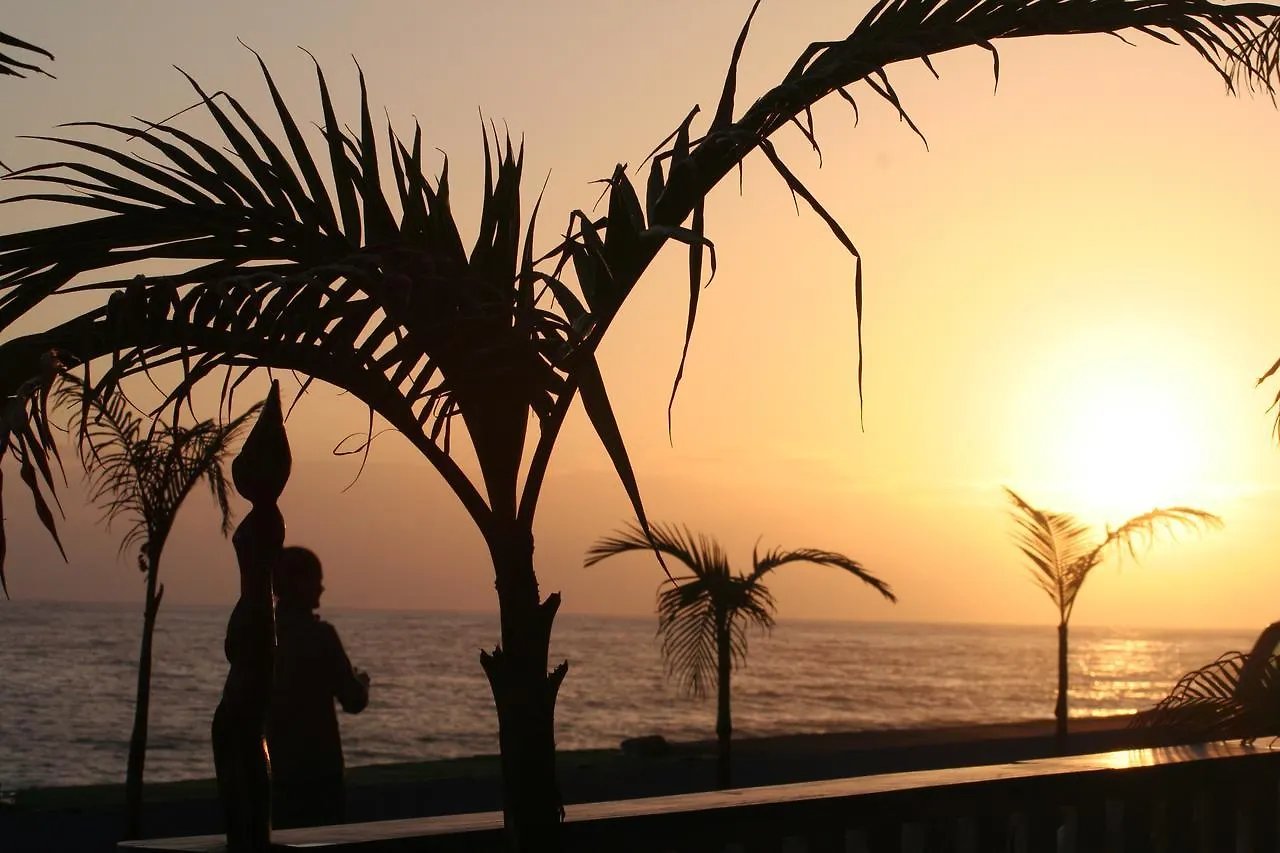 One Love Maktub Paul do Mar  Paul do Mar (Madeira)